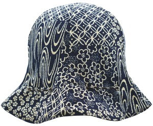 Reversible bucket hat and total pattern