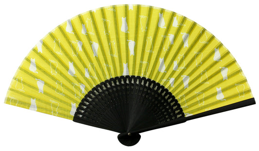 Sensu (a folding fan) cat